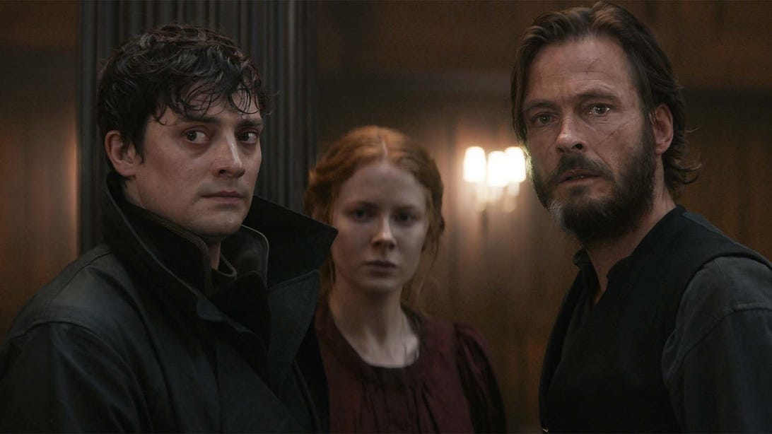 Aneurin Barnard, Emily Beecham, Andreas Pietschmann, 1899