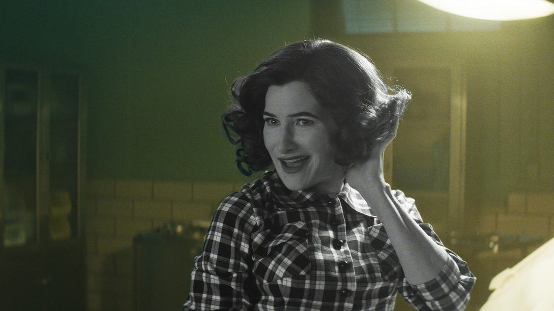 Kathryn Hahn, Agatha All Along